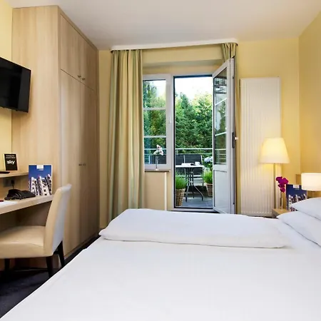 Hotel Am Hofgarten 3*