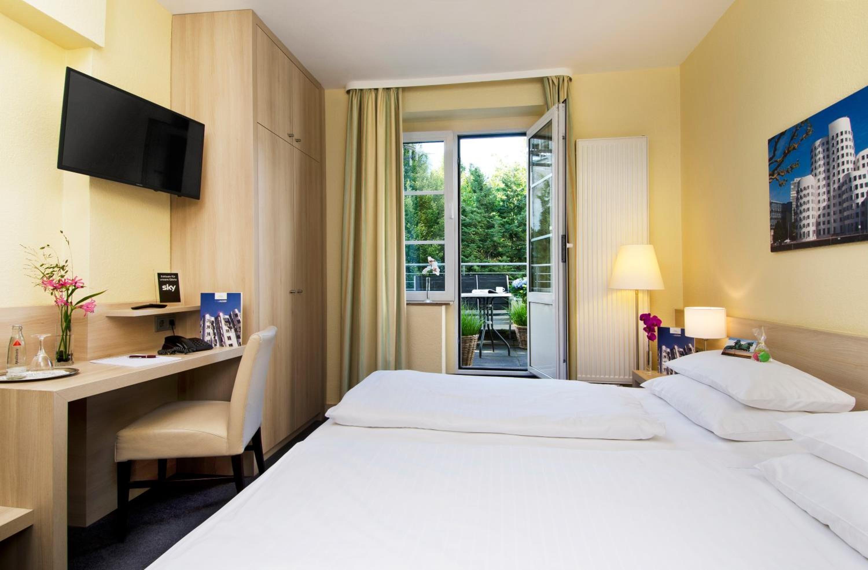Hotel Am Hofgarten 3*