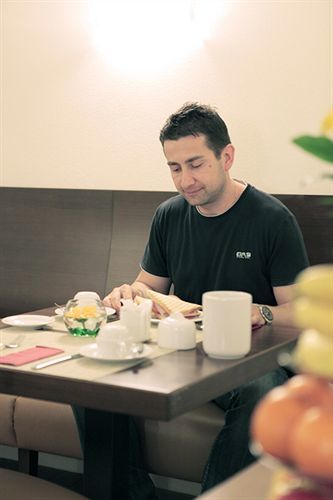 Hotel Am Hofgarten 3*