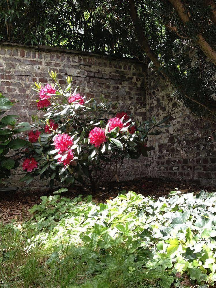 Am Hofgarten 3* Dusseldorf